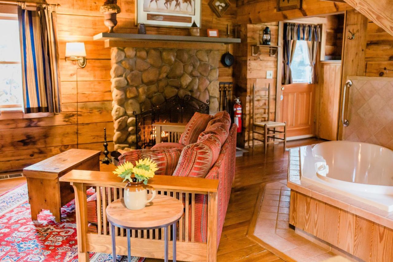 Arrowhead Inn ダーラム エクステリア 写真